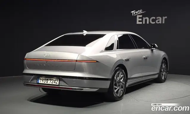 Hyundai Grandeur 2022 3.5 автомат (гидро), миниатюра 2 Hyundai Grandeur 2022 3.5 автомат (гидро), миниатюра 2