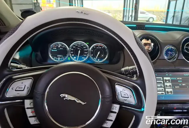 Jaguar XJ 2011 3.0 автомат (гидро), миниатюра 8