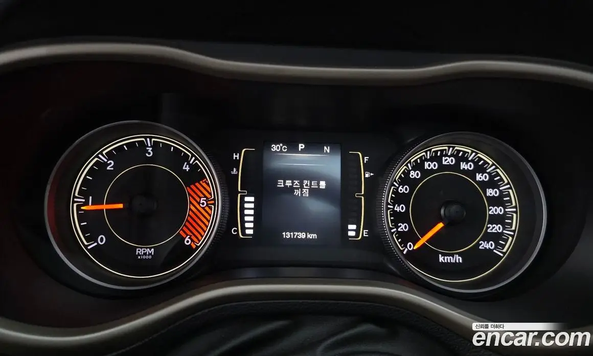 Jeep Cherokee 2015 2.0 автомат (гидро), фото 8