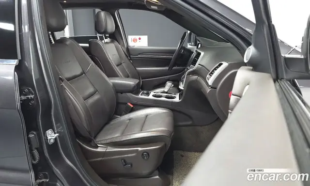 Jeep Cherokee 2018 3.0 автомат (гидро), миниатюра 11