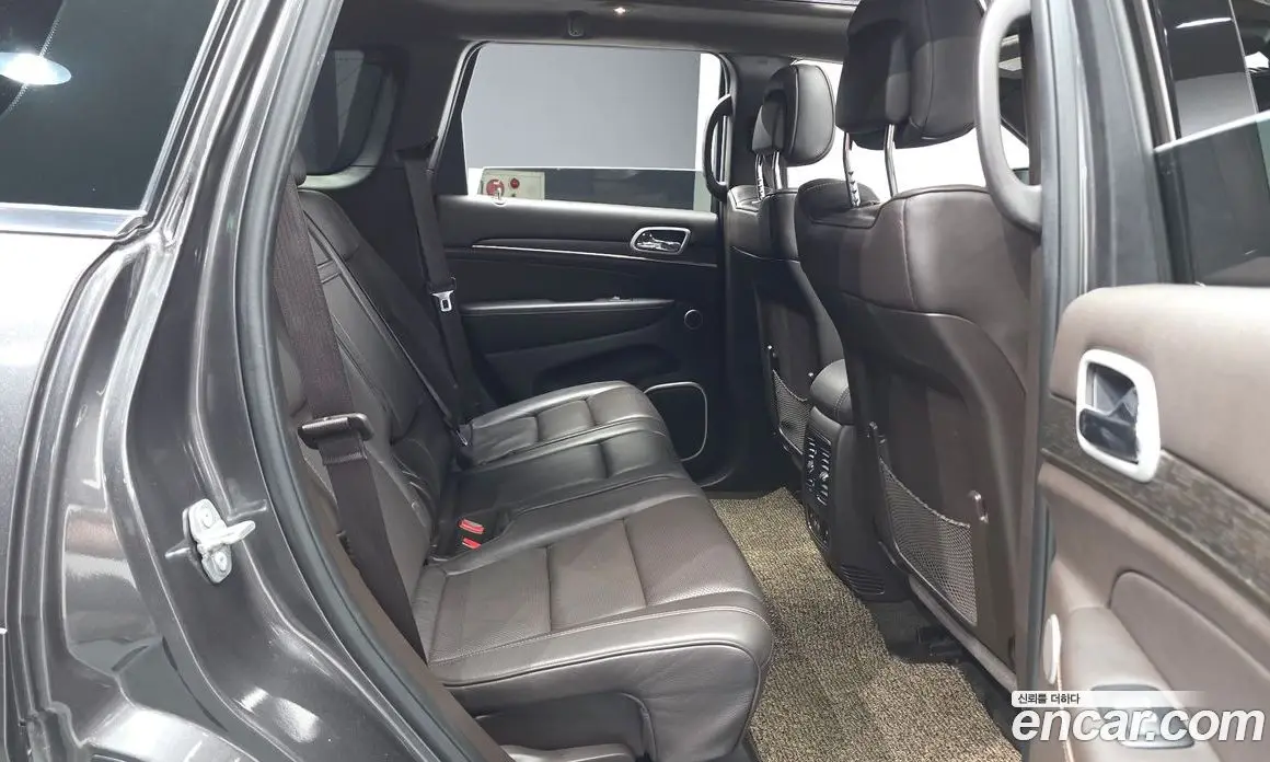 Jeep Cherokee 2018 3.0 автомат (гидро), фото 12