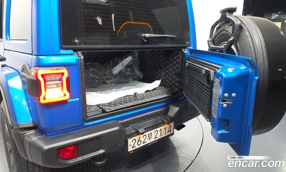 Jeep Wrangler 2022 2.0 автомат (гидро), фото 20 Jeep Wrangler 2022 2.0 автомат (гидро), фото 20