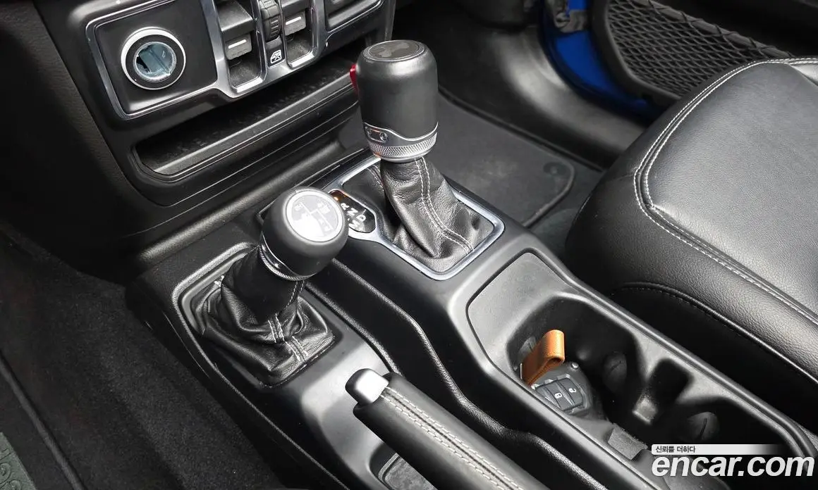 Jeep Wrangler 2022 2.0 автомат (гидро), фото 9 Jeep Wrangler 2022 2.0 автомат (гидро), фото 9