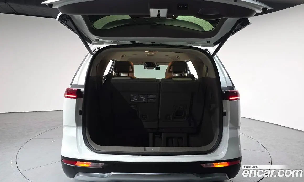 Kia Carnival 2020 2.2 автомат (гидро), фото 19 Kia Carnival 2020 2.2 автомат (гидро), фото 19