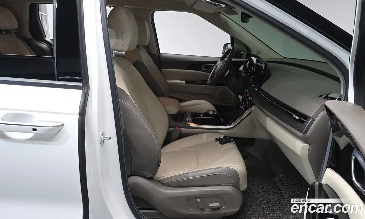 Kia Carnival 2020 2.2 автомат (гидро), фото 9 Kia Carnival 2020 2.2 автомат (гидро), фото 9