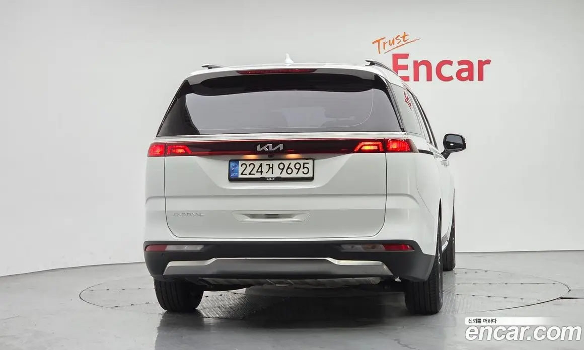 Kia Carnival 2023 3.5 автомат (гидро), фото 4