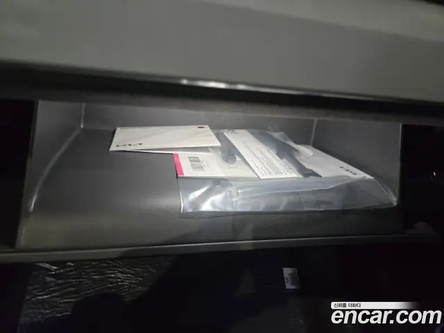 Kia EV3 2026 0.4 автомат (гидро), миниатюра 11 Kia EV3 2026 0.4 автомат (гидро), миниатюра 11