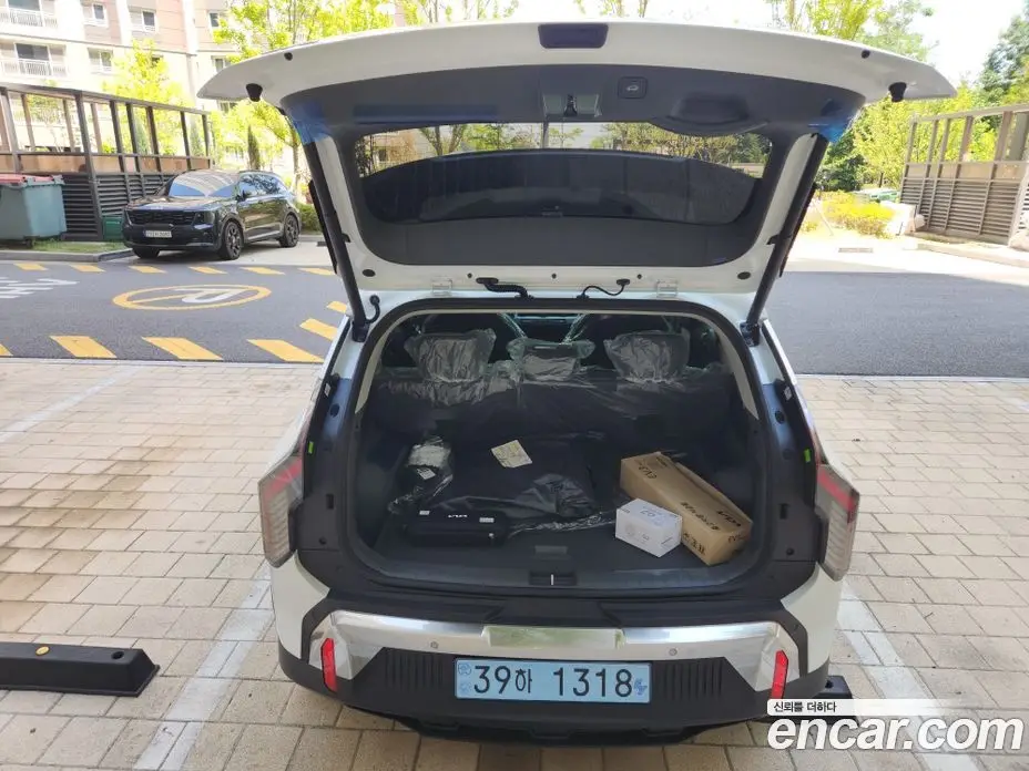 Kia EV3 2026 0.4 автомат (гидро), фото 12 Kia EV3 2026 0.4 автомат (гидро), фото 12