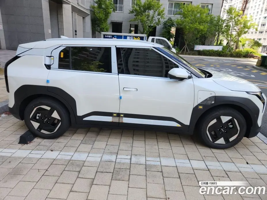 Kia EV3 2026 0.4 автомат (гидро), фото 5 Kia EV3 2026 0.4 автомат (гидро), фото 5