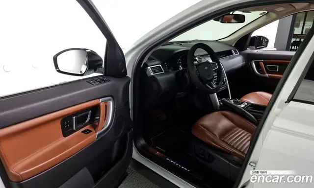 Land Rover Discovery Sport 2016 2.0 автомат (гидро), миниатюра 11