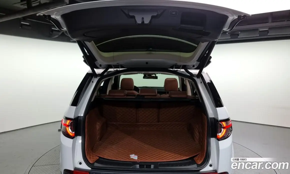 Land Rover Discovery Sport 2016 2.0 автомат (гидро), фото 20