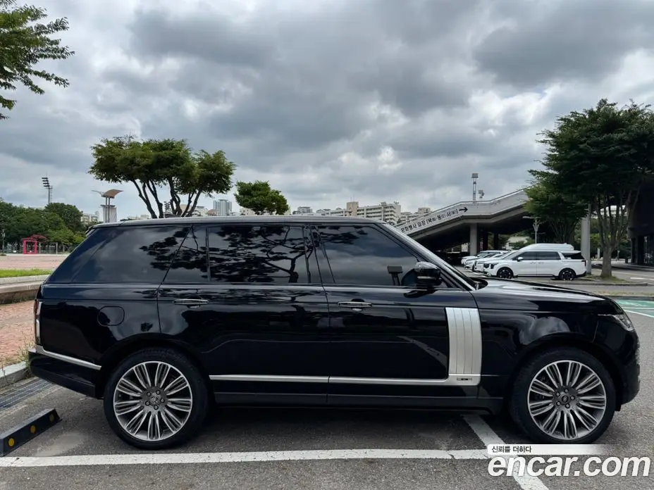 Land Rover Range Rover 2020 5.0 автомат (гидро), фото 4