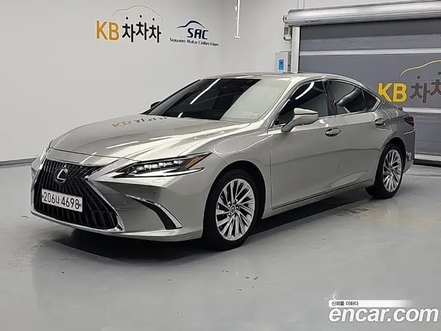 Lexus ES, 2024, 38 468 км
