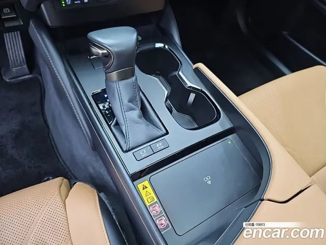 Lexus ES 2024 2.5 автомат (гидро), миниатюра 9