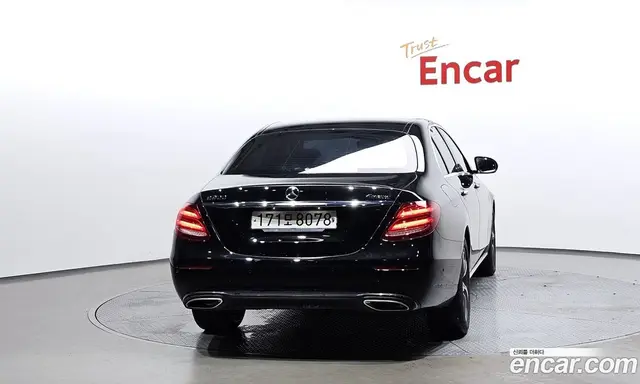 Mercedes-Benz E-Class 2019 2.0 автомат (гидро), миниатюра 4 Mercedes-Benz E-Class 2019 2.0 автомат (гидро), миниатюра 4