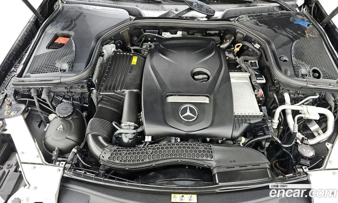 Mercedes-Benz E-Class 2019 2.0 автомат (гидро), фото 6 Mercedes-Benz E-Class 2019 2.0 автомат (гидро), фото 6