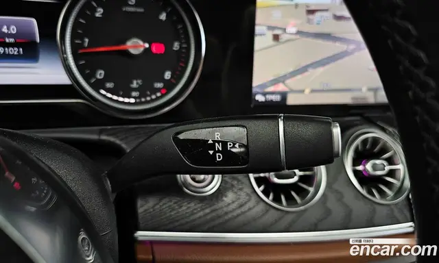 Mercedes-Benz E-Class 2019 1.9 автомат (гидро), миниатюра 9