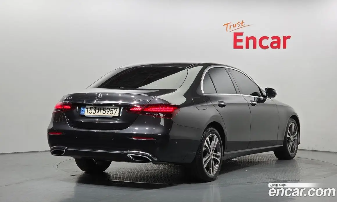 Mercedes-Benz E-Class 2021 2.0 автомат (гидро), фото 2 Mercedes-Benz E-Class 2021 2.0 автомат (гидро), фото 2