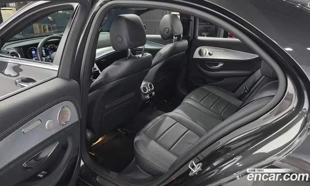 Mercedes-Benz E-Class 2021 2.0 автомат (гидро), миниатюра 11 Mercedes-Benz E-Class 2021 2.0 автомат (гидро), миниатюра 11
