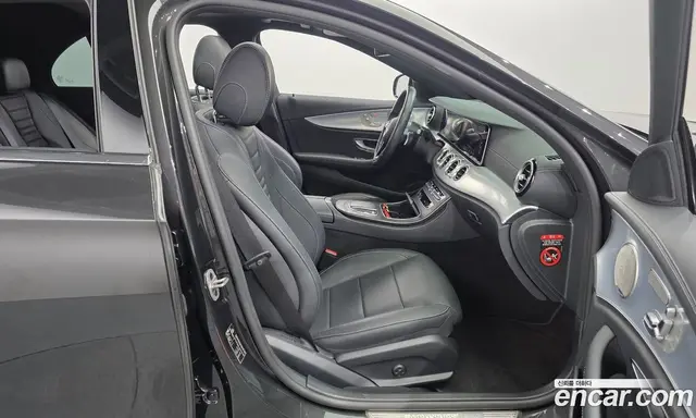 Mercedes-Benz E-Class 2021 2.0 автомат (гидро), миниатюра 12
