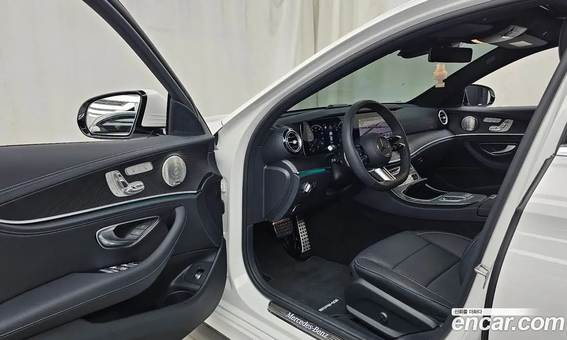 Mercedes-Benz E-Class 2023 1.9 автомат (гидро), фото 10