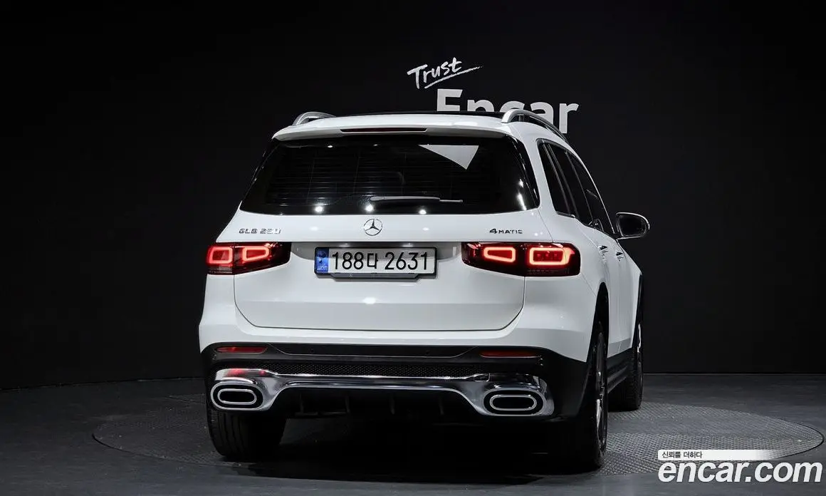Mercedes-Benz GLB-Class 2022 2.0 автомат (гидро), фото 4 Mercedes-Benz GLB-Class 2022 2.0 автомат (гидро), фото 4