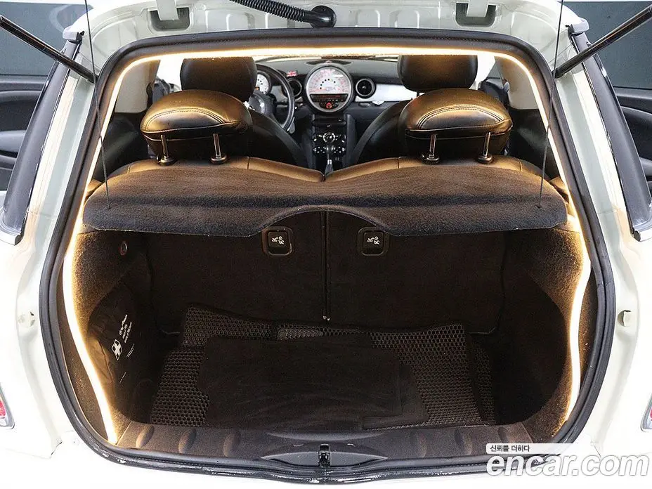 Mini Cooper 2011 1.6 автомат (гидро), фото 19 Mini Cooper 2011 1.6 автомат (гидро), фото 19