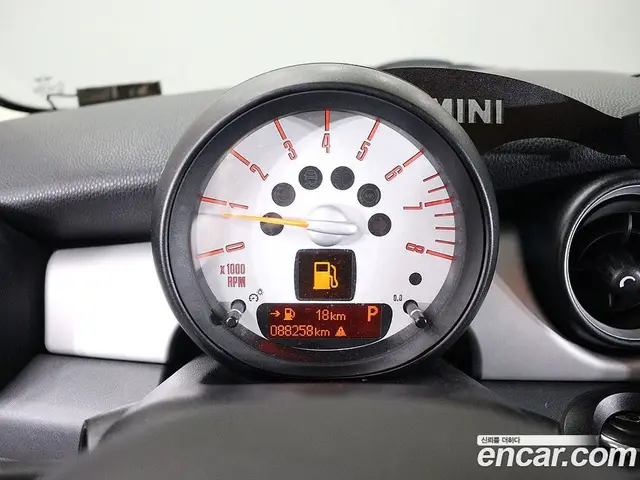 Mini Cooper 2011 1.6 автомат (гидро), миниатюра 7 Mini Cooper 2011 1.6 автомат (гидро), миниатюра 7