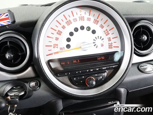 Mini Cooper 2011 1.6 автомат (гидро), миниатюра 9 Mini Cooper 2011 1.6 автомат (гидро), миниатюра 9