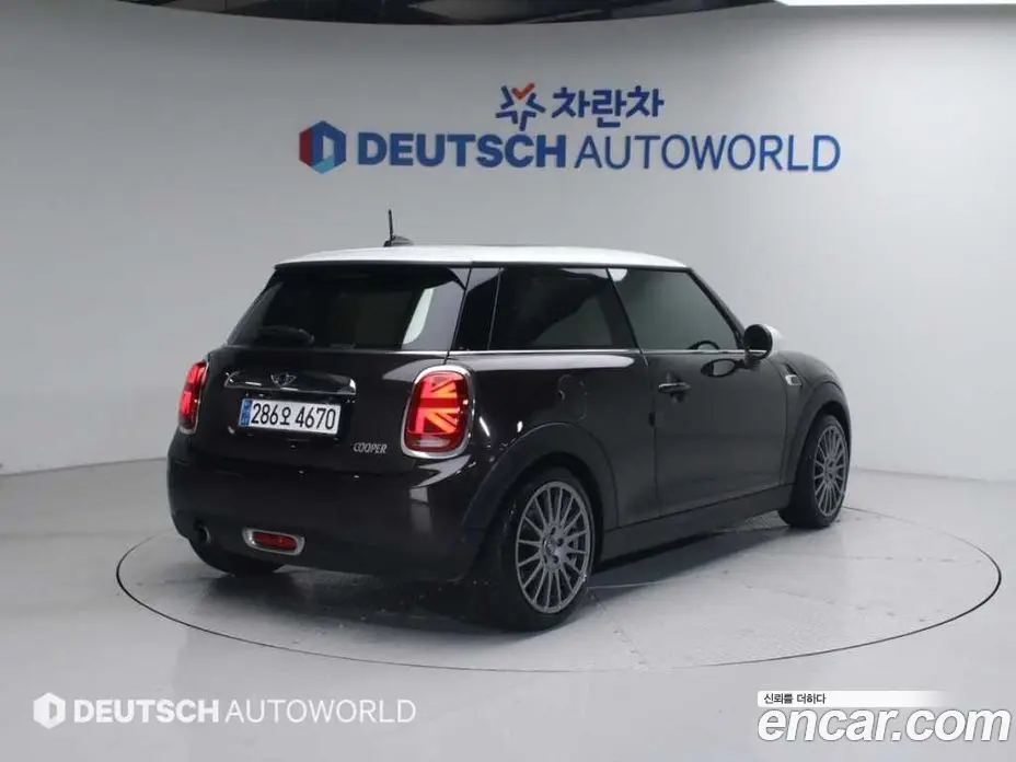 Mini Cooper 2015 1.5 автомат (гидро), фото 2 Mini Cooper 2015 1.5 автомат (гидро), фото 2