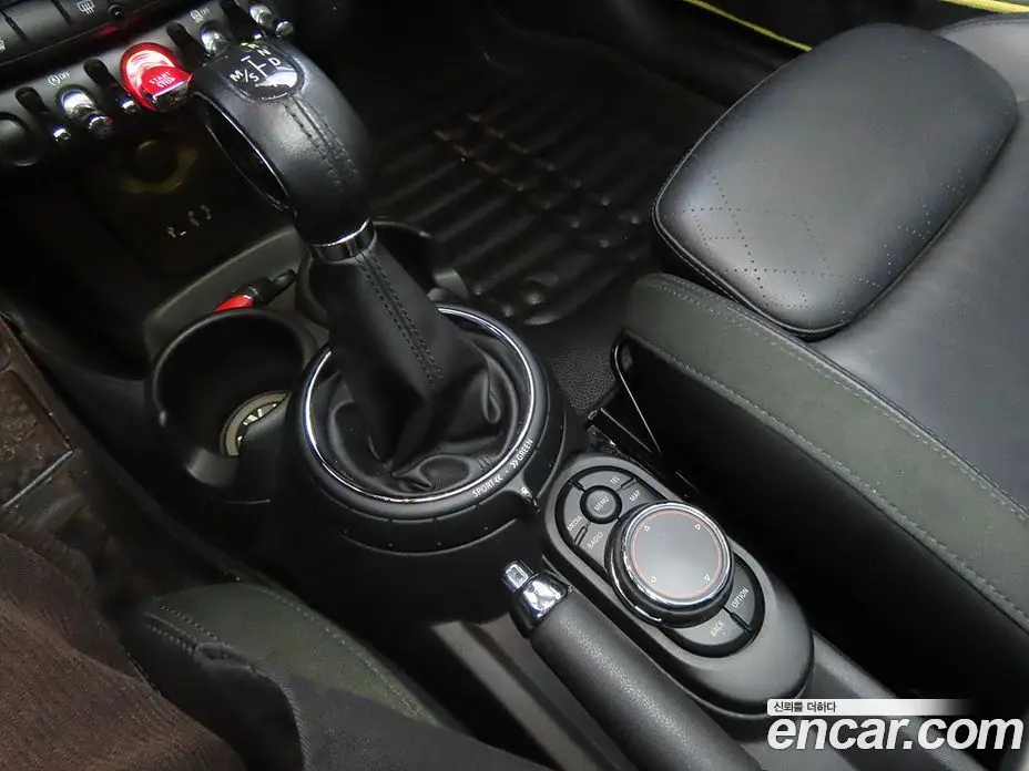 Mini Cooper 2015 2.0 автомат (гидро), фото 15
