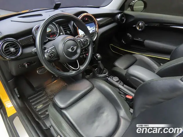 Mini Cooper 2015 2.0 автомат (гидро), миниатюра 5