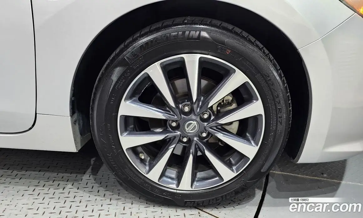 Nissan Altima 2016 2.5 автомат (гидро), фото 5 Nissan Altima 2016 2.5 автомат (гидро), фото 5