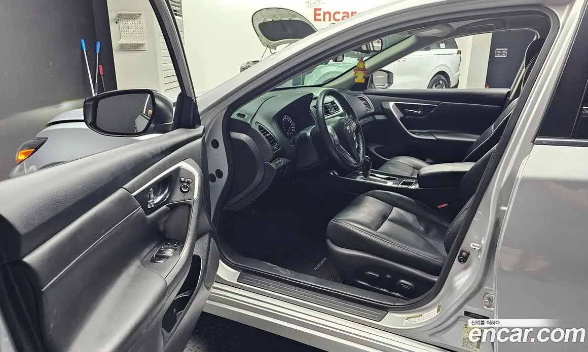 Nissan Altima 2016 2.5 автомат (гидро), фото 10 Nissan Altima 2016 2.5 автомат (гидро), фото 10