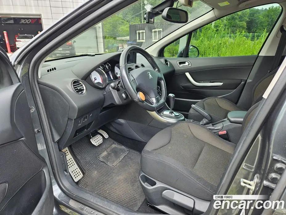 Peugeot 308 2014 1.6 автомат (гидро), фото 7 Peugeot 308 2014 1.6 автомат (гидро), фото 7