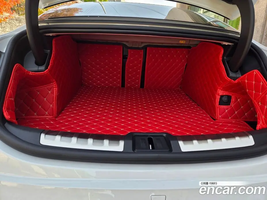 Porsche Taycan 2025 автомат (гидро), фото 14 Porsche Taycan 2025 автомат (гидро), фото 14