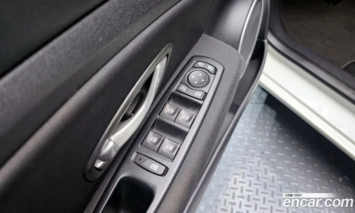 Renault (Samsung) SM3 2013 1.6 автомат (гидро), фото 17 Renault (Samsung) SM3 2013 1.6 автомат (гидро), фото 17