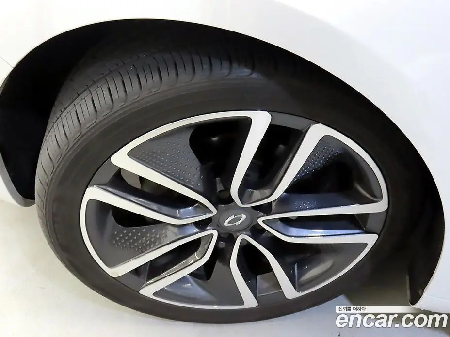 Renault (Samsung) SM6 2016 1.6 автомат (гидро), фото 20 Renault (Samsung) SM6 2016 1.6 автомат (гидро), фото 20
