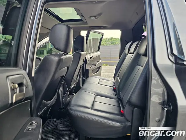 SsangYong Korando 2015 2.0 автомат (гидро), миниатюра 11