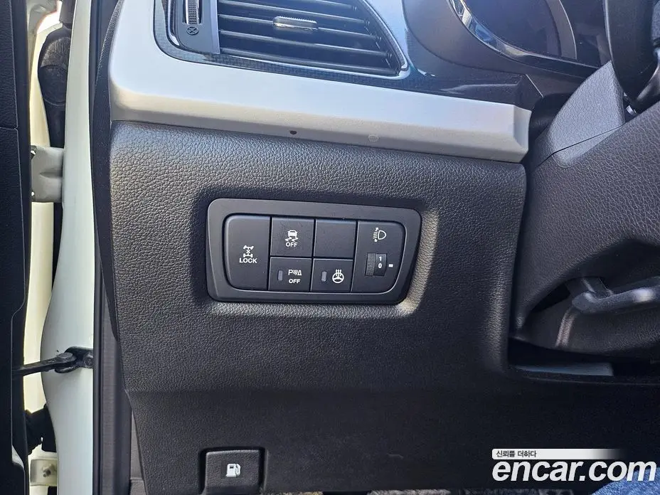 SsangYong Korando 2017 2.2 автомат (гидро), фото 17