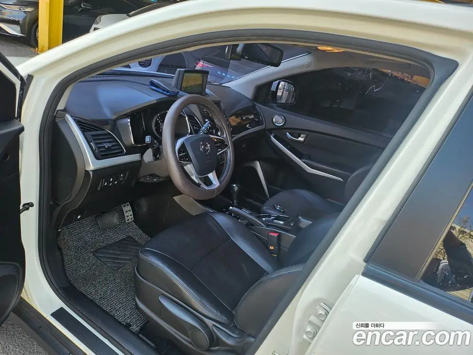 SsangYong Korando 2017 2.2 автомат (гидро), фото 8