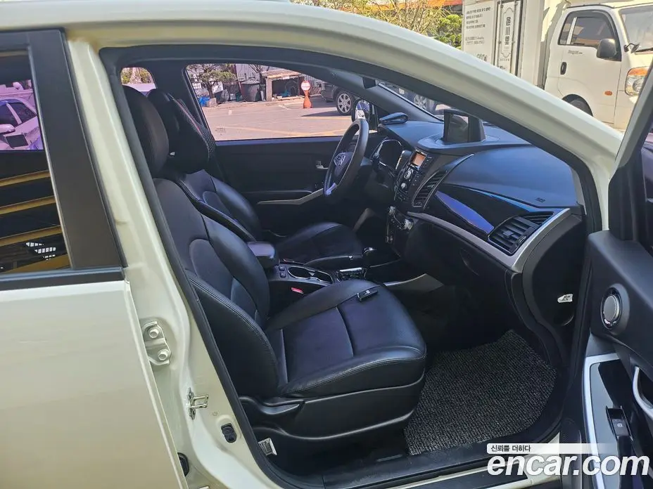SsangYong Korando 2017 2.2 автомат (гидро), фото 9