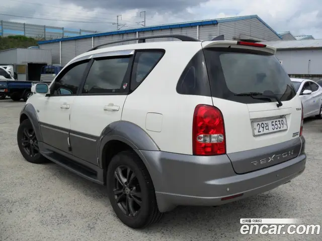SsangYong Rexton 2011 2.0 автомат (гидро), миниатюра 5 SsangYong Rexton 2011 2.0 автомат (гидро), миниатюра 5