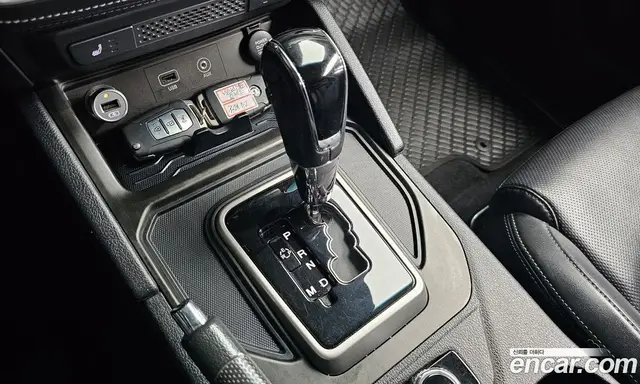 SsangYong Rexton 2018 2.2 автомат (гидро), миниатюра 9 SsangYong Rexton 2018 2.2 автомат (гидро), миниатюра 9