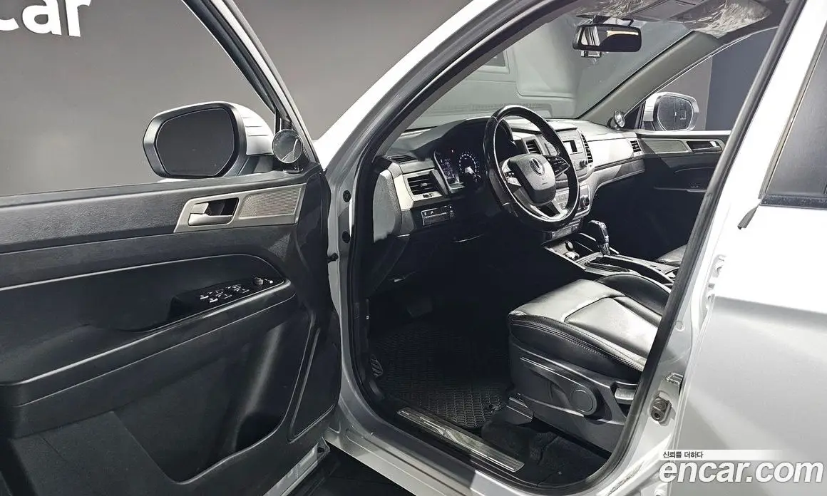 SsangYong Rexton 2018 2.2 автомат (гидро), фото 10 SsangYong Rexton 2018 2.2 автомат (гидро), фото 10