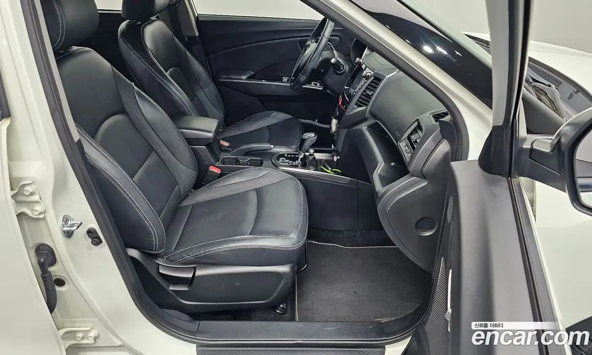 SsangYong TIBOLI 2017 1.6 автомат (гидро), фото 10