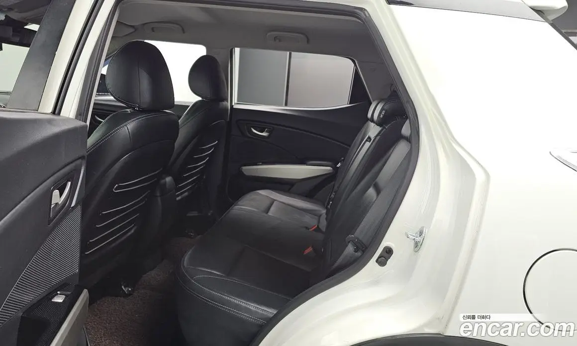 SsangYong TIBOLI 2017 1.6 автомат (гидро), фото 12