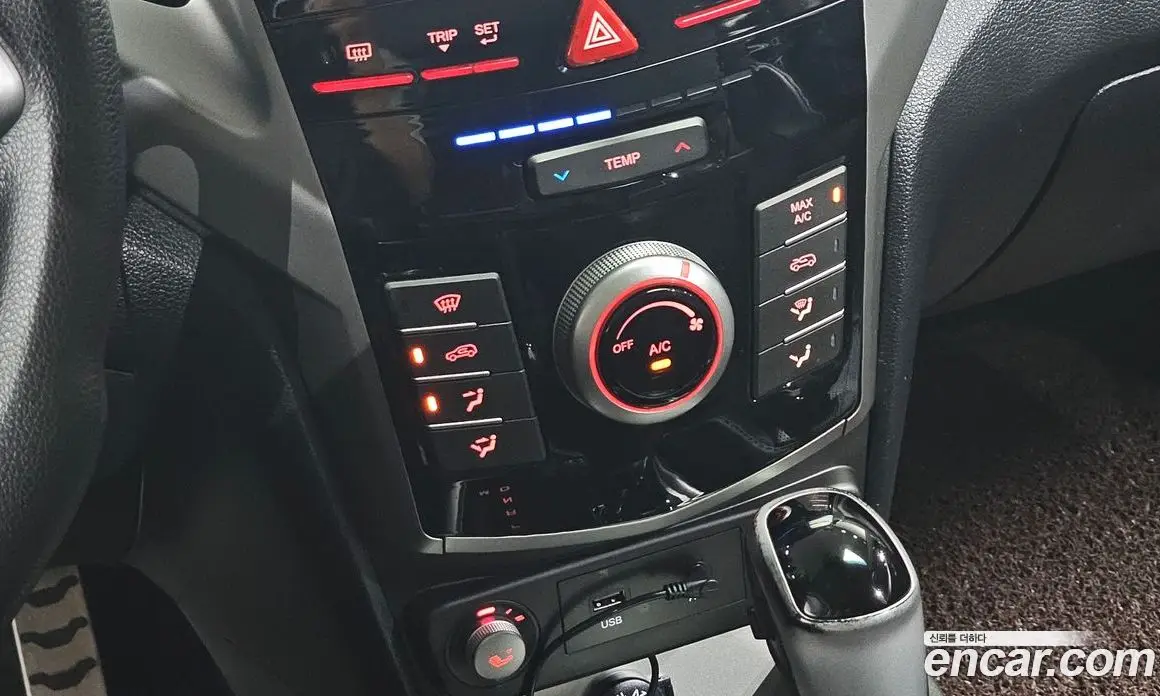 SsangYong TIBOLI 2017 1.6 автомат (гидро), фото 19