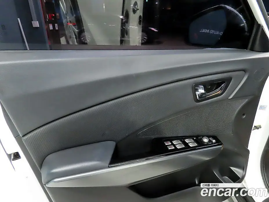 SsangYong TIBOLI 2017 1.6 автомат (гидро), фото 14