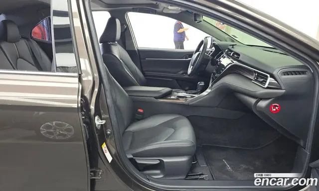 Toyota Camry 2017 2.5 автомат (гидро), миниатюра 11